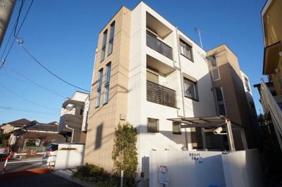 【外観】 | コラソン ティエルノ | 3階建て瀟洒な建物です