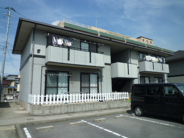 倉敷市老松町５丁目のアパートの外観