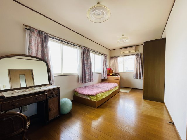 【洋室】 | たつの市御津町苅屋 | 使い勝手のいい洋室です