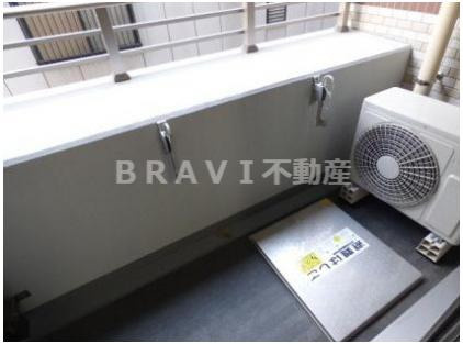 グランドロアール天満橋　BRAVI不動産のバルコニー|【グランドロアール天満橋】暖かな日差しのふりそそぐバルコニー