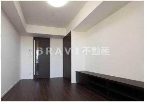 グランドロアール天満橋　BRAVI不動産の寝室|【グランドロアール天満橋】開放的な寝室です