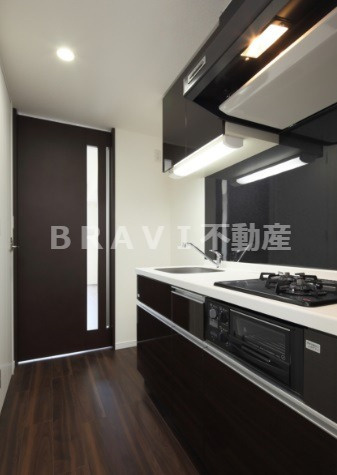 グランドロアール天満橋　BRAVI不動産のキッチン|【グランドロアール天満橋】お料理しやすいキッチンです