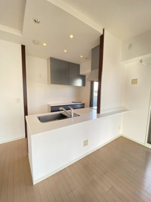 【内装】 | アービング服部元町