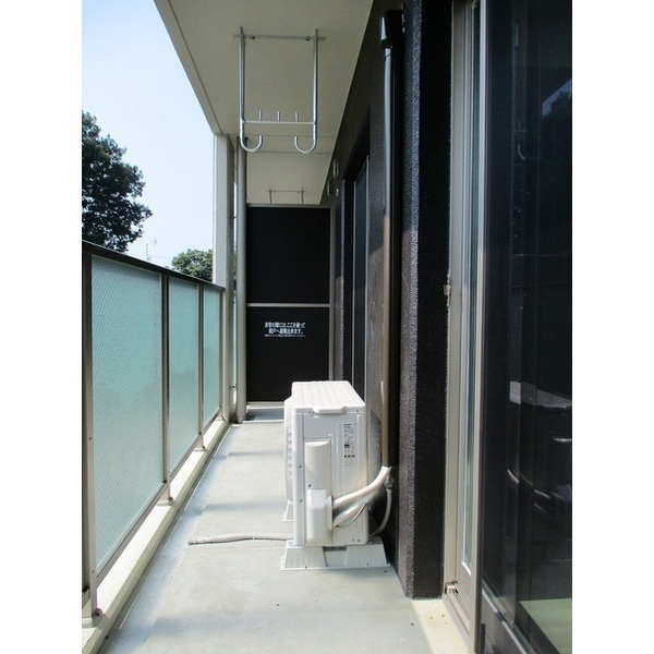 ARATA弐番館のバルコニー