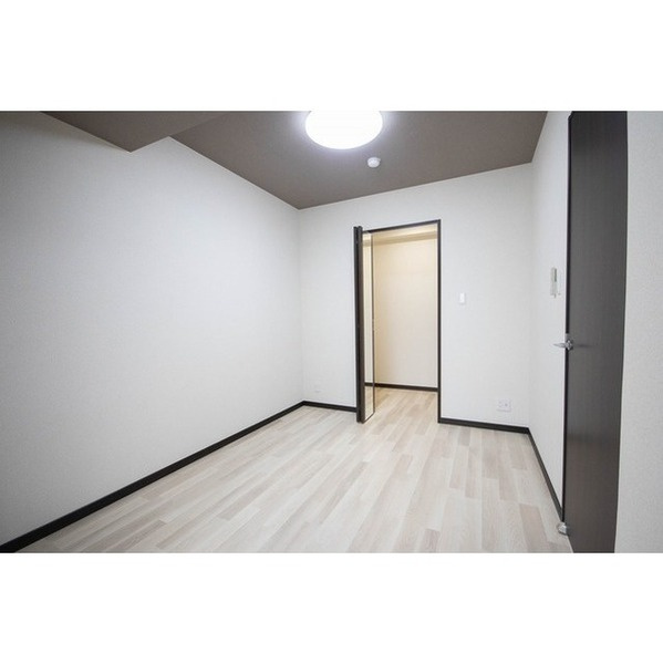 ARATA弐番館の洋室