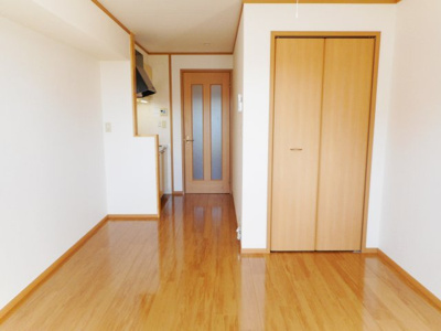 【居間・リビング】 | シャノアールⅠ | ※同物件、別のお部屋のお写真です。