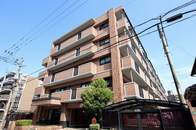 エンゼルブレッサ大野城中央の外観|築23年【大野城駅】徒歩7分
【大利小学校】【大利中学校】