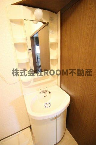 グリーンコートM　Ⅲ・Ⅳの独立洗面台|独立洗面化粧台が付いています