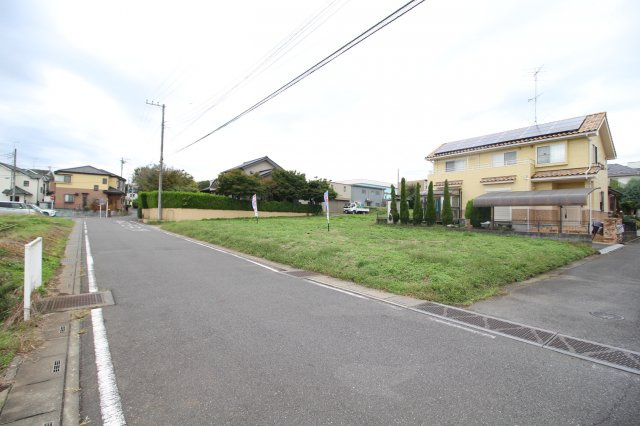 川越市笠幡　建築条件なし売地　JR川越線『笠幡駅』徒歩18分　【霞ヶ関西小学区】の前面道路含む現地写真