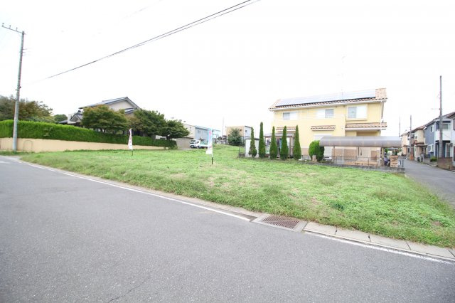 川越市笠幡　建築条件なし売地　JR川越線『笠幡駅』徒歩18分　【霞ヶ関西小学区】の前面道路含む現地写真