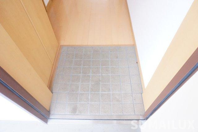 長嶺グリーンマンションの玄関