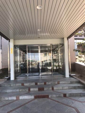 クォーレ岸和田のエントランス