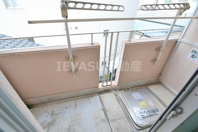 LA PRIMAVILLA地蔵通りのバルコニー