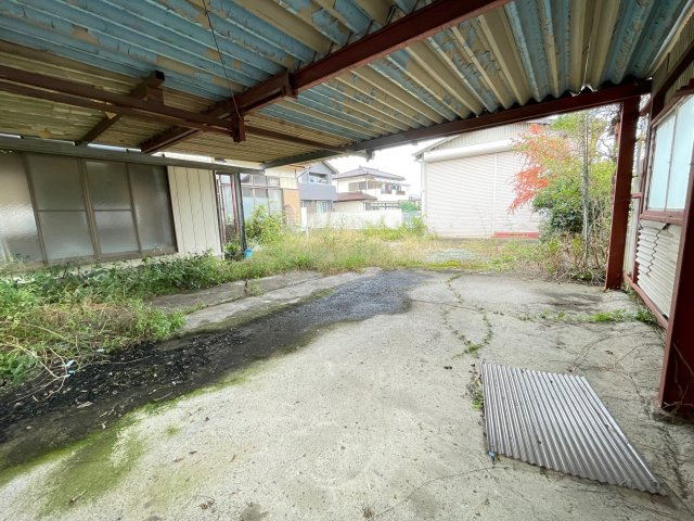 高崎市吉井町吉井　中古の駐車場