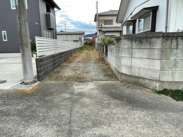 高崎市吉井町吉井　中古の前面道路含む現地写真|入口