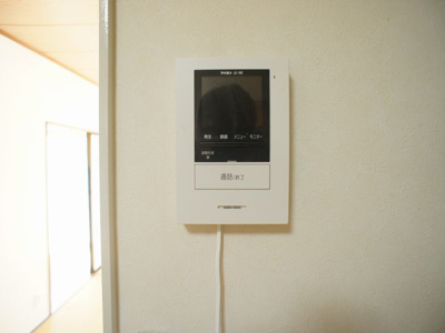 【セキュリティ】 | パールハイツ１号棟 | 訪問者の確認ができるTVドアホン付きです♪