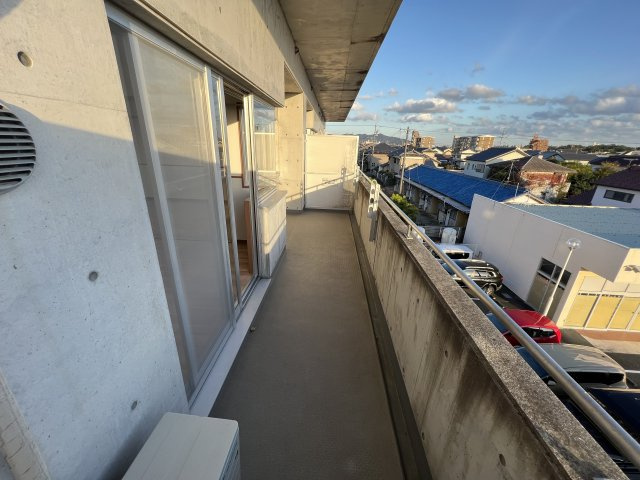 ニューラフィーネのバルコニー