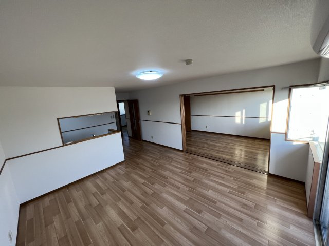 ニューラフィーネの居間・リビング