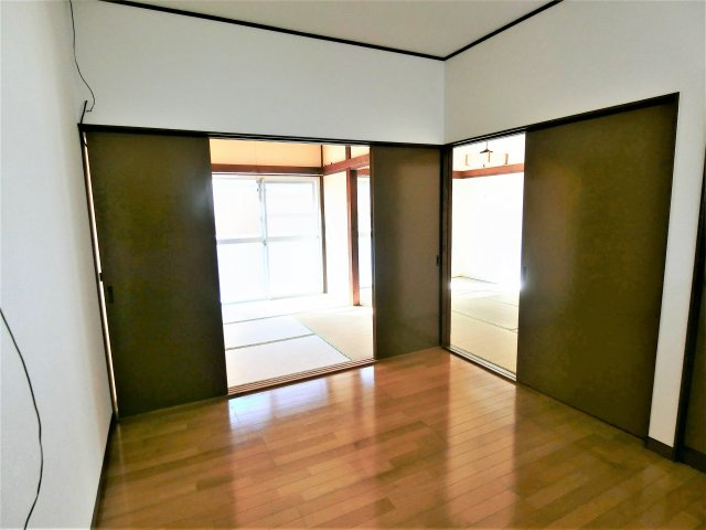 栗原アパートの居間・リビング