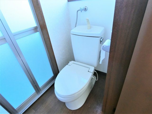 栗原アパートのトイレ