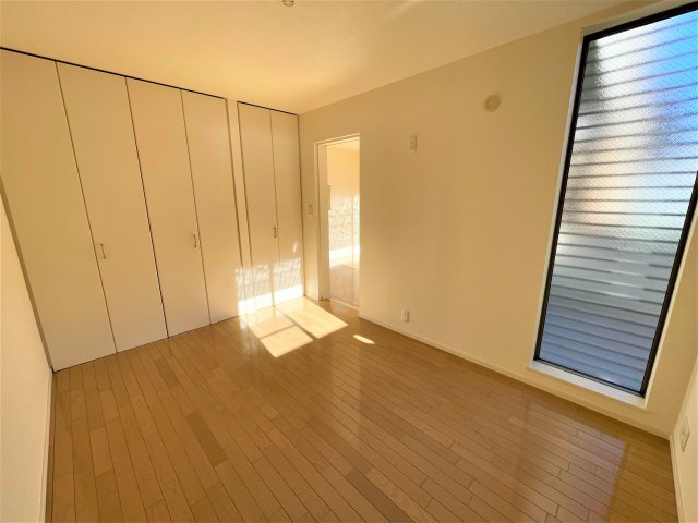 レースト明原