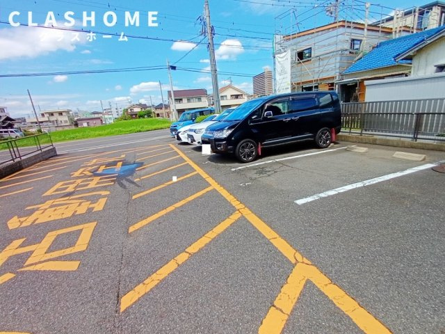 サンタスクエア東新　　刈谷市近郊の賃貸ならクラスホーム刈谷店の駐車場