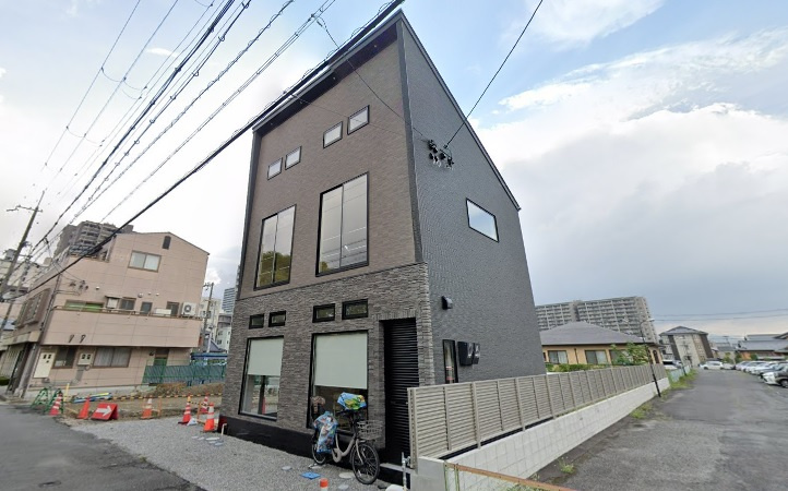 草津市若竹町の店舗一部の外観