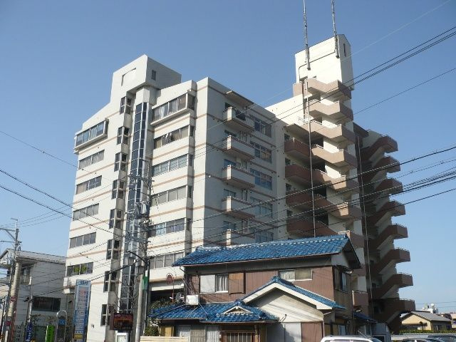 野洲市小篠原の店舗一部の外観