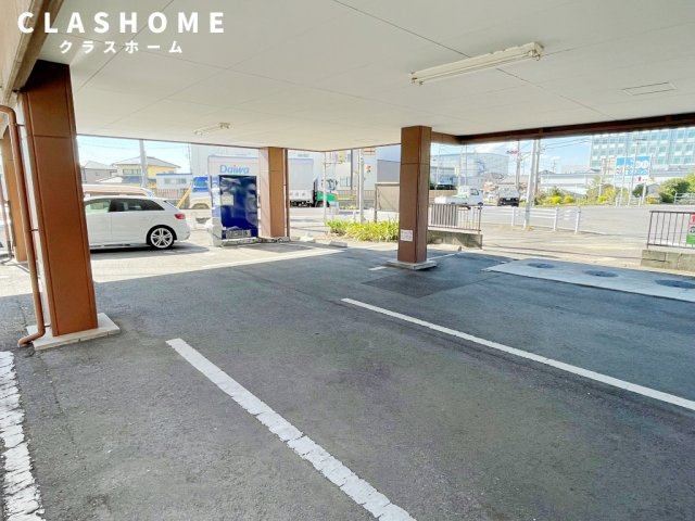 フォレスト芳川　　刈谷市近郊の賃貸はクラスホーム刈谷店の駐車場