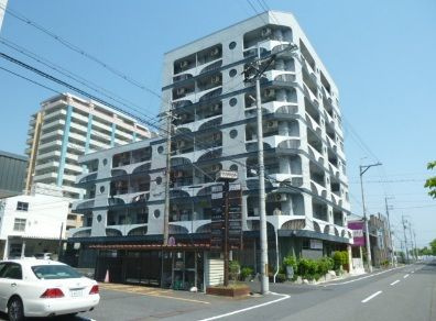 大津市におの浜３丁目の事務所