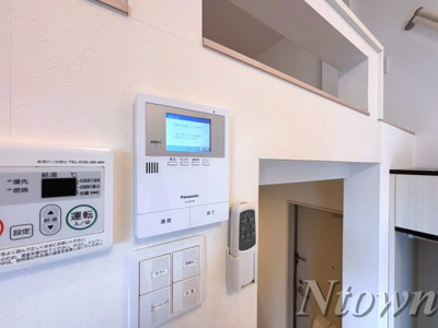 【セキュリティ】 | ディープリバー | モニター付きインターホンです