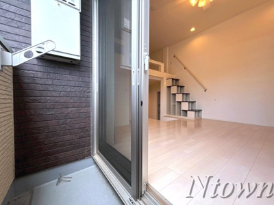 【バルコニー】 | ディープリバー | 落ち着いた時間を過ごせるバルコニーです