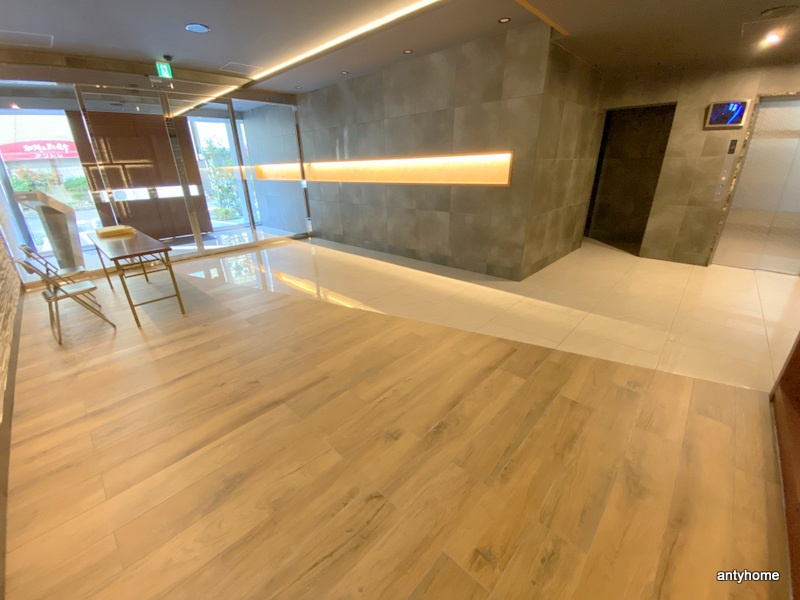 アバンティうめきた　仲介手数料無料のロビー