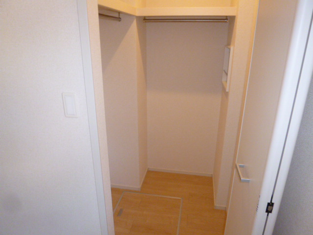 ディアコート・オリーブの収納|ウォークインクローゼット