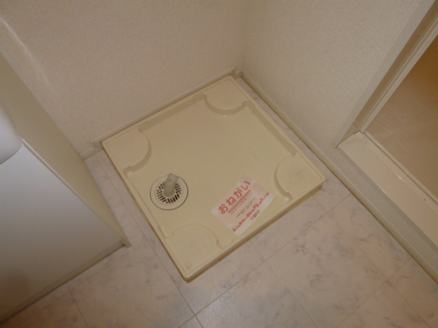 ディアコート・オリーブのその他|洗濯機置き場