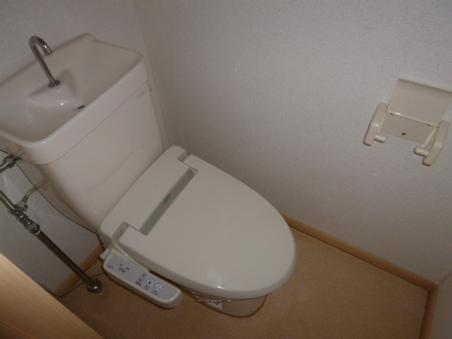 倉敷市福田町古新田のアパートのトイレ|ウォシュレット