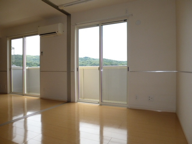 ボナールⅢの洋室