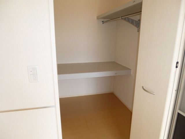 ボナールⅢの収納|ウォークインクローゼット