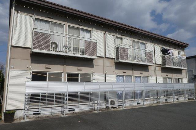 総社市中央４丁目のアパートの外観