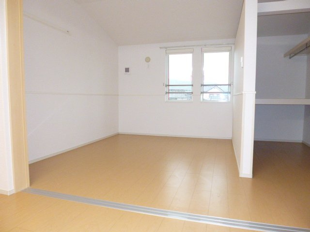 フレンズＳ・Ｔ青江のトイレ|ウォシュレット