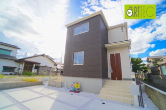 【外観】 | こちらの物件が気になるようでしたら、0120-300-697までお気軽にご連絡ください♪人生でいちばん大きなお買い物です、いつでもご案内いたします。ゆっくりご見学ください現地だからわかる事があります☆