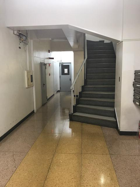 第一文成ビルのエントランス