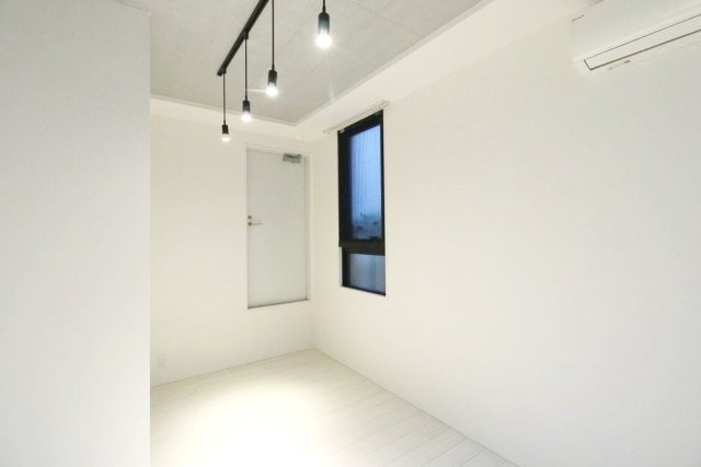 LAPiS本郷の洋室|※写真は同タイプの別室になります
