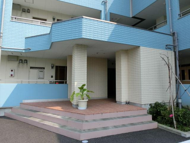 ベル・ウッドマンションのエントランス