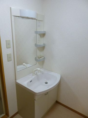 ベル・ウッドマンションの独立洗面台