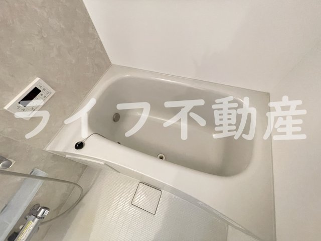 シュクル今里の浴室|落ち着いた空間のお風呂です