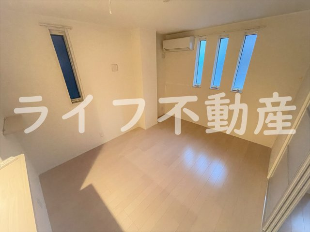 シュクル今里の居間・リビング|こちらの居間で趣味の時間をお楽しみください