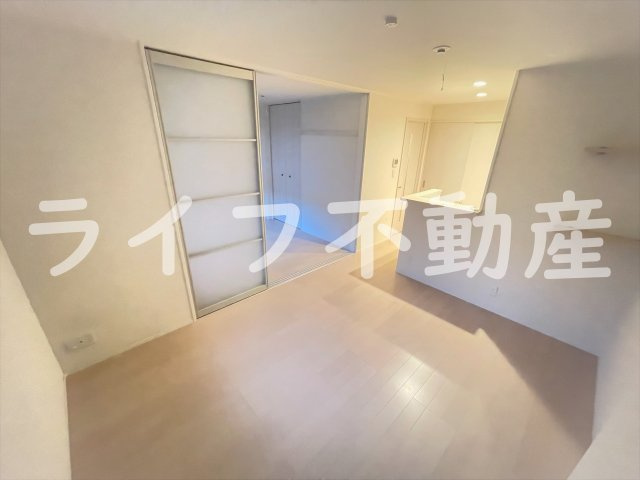 シュクル今里の居間・リビング|使いやすいリビングです
