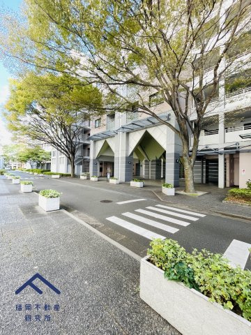 シーサイドももちクリスタージュ壱番館のエントランス