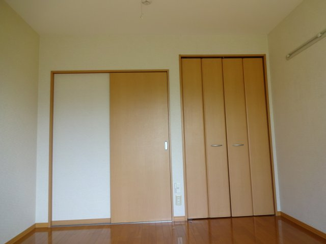 グレイスコートの洋室|写真は207号室、同タイプになります